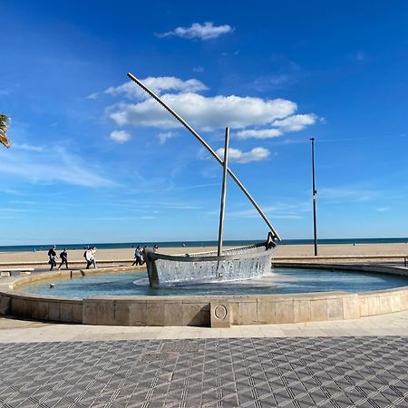 Habitacion Frente A Playa De La Malvarrosa Apartment บาเลนเซีย ภายนอก รูปภาพ